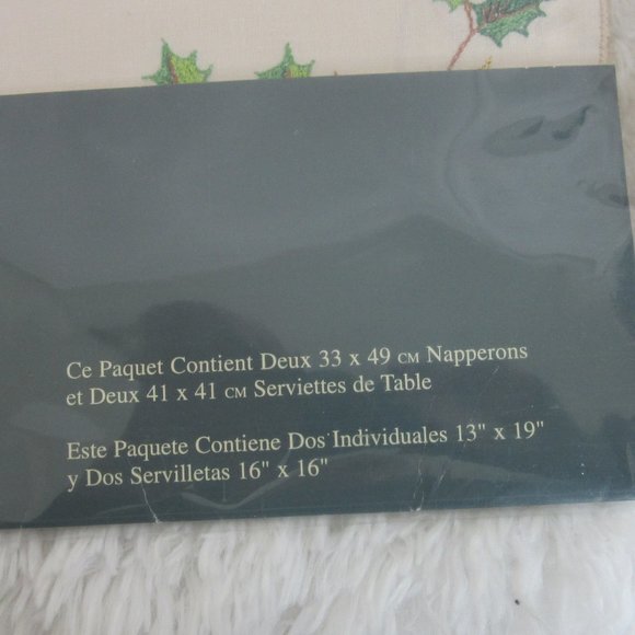 Lenox Fine Linens Christmas Placemats and Napkins New In Package NWT Vintage - Picture 6 of 10